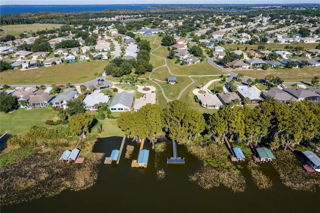 5135 Indian Ocean Loop Tavares FL 32778