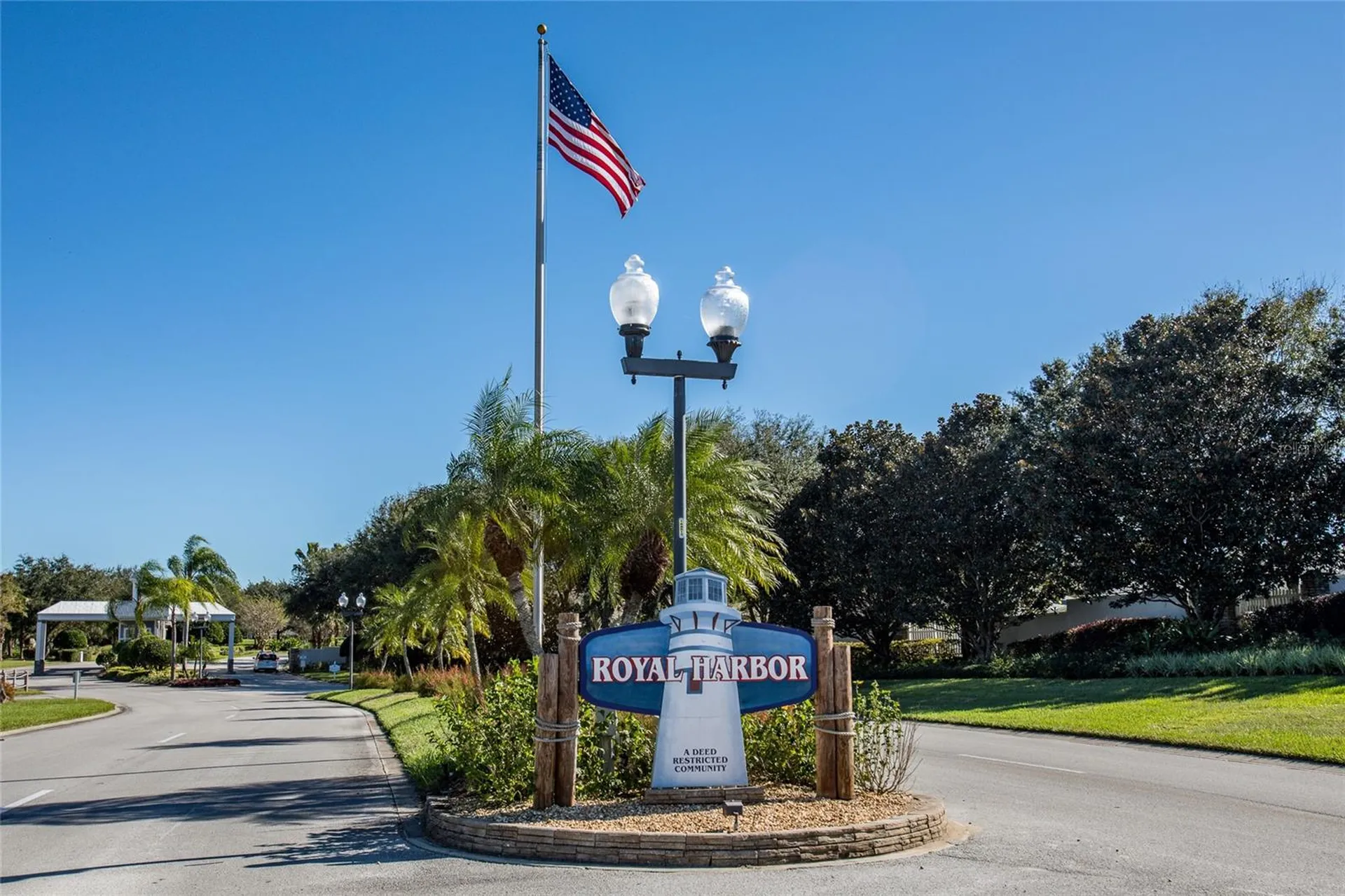 5135 Indian Ocean Loop Tavares FL 32778