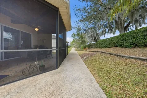 5135 Indian Ocean Loop Tavares FL 32778