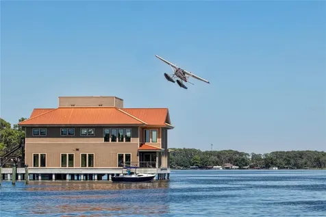 5135 Indian Ocean Loop Tavares FL 32778