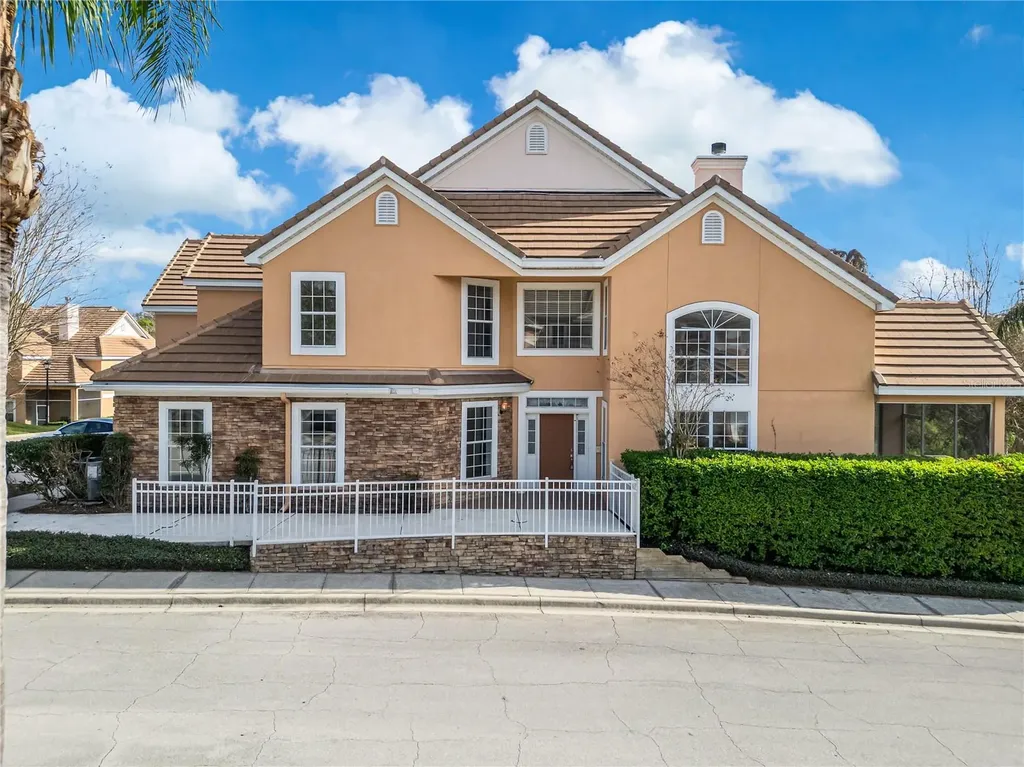 7000 Stonehedge Drive Orlando FL 32819
