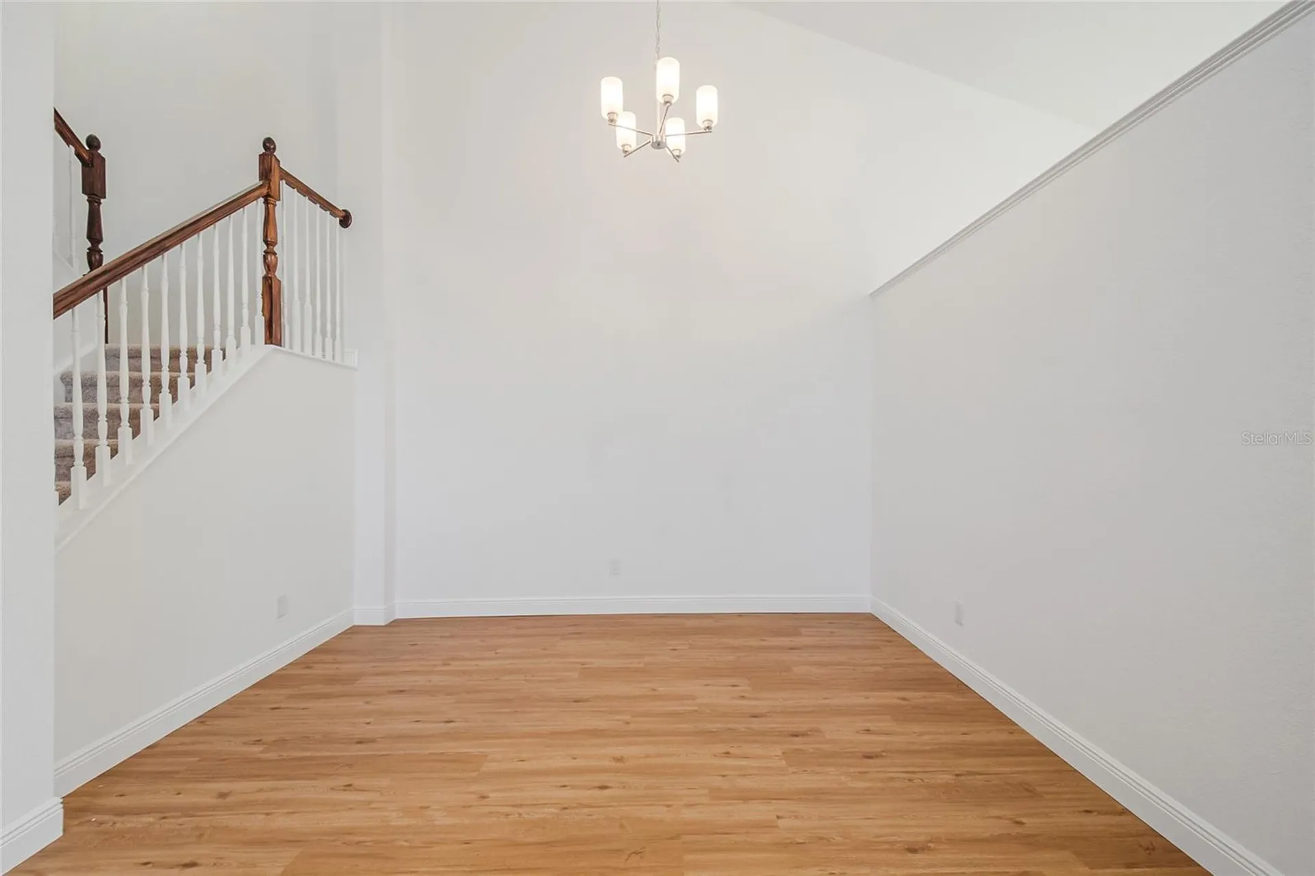 7000 Stonehedge Drive Orlando FL 32819