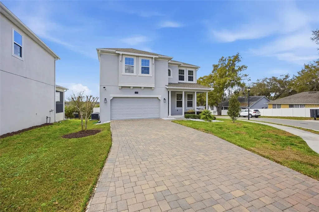 1131 Dora Parc Lane Mount Dora FL 32757