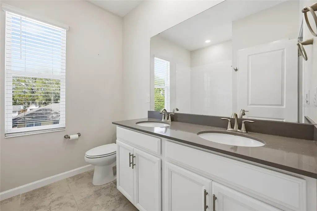 1131 Dora Parc Lane Mount Dora FL 32757