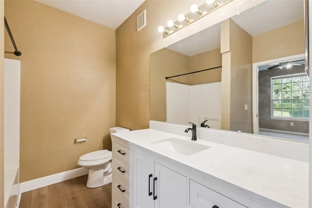 825 Grand Regency Point Altamonte Springs FL 32714