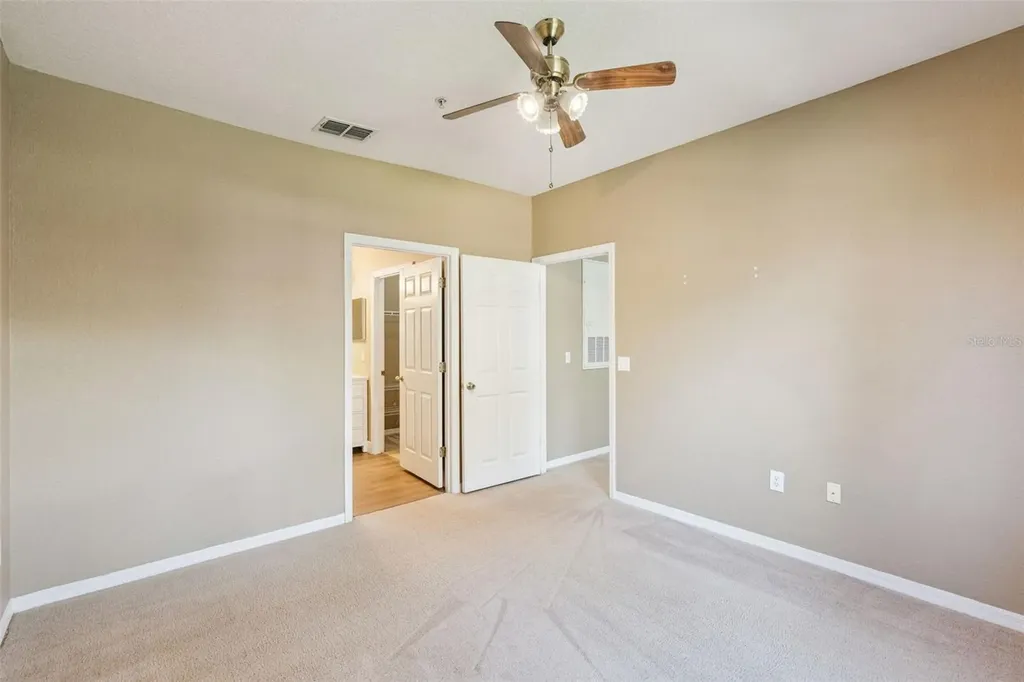 825 Grand Regency Point Altamonte Springs FL 32714