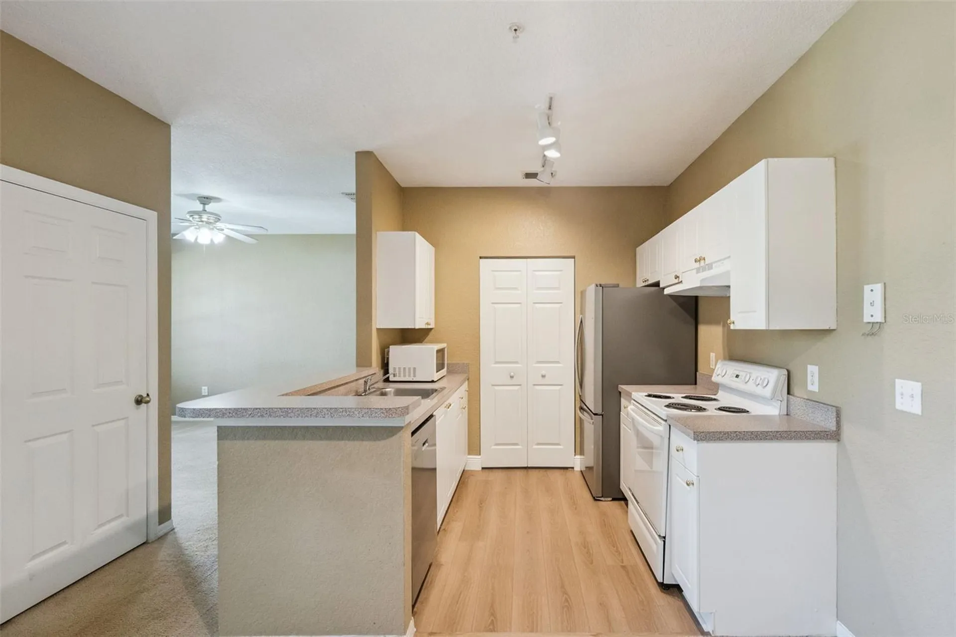 825 Grand Regency Point Altamonte Springs FL 32714