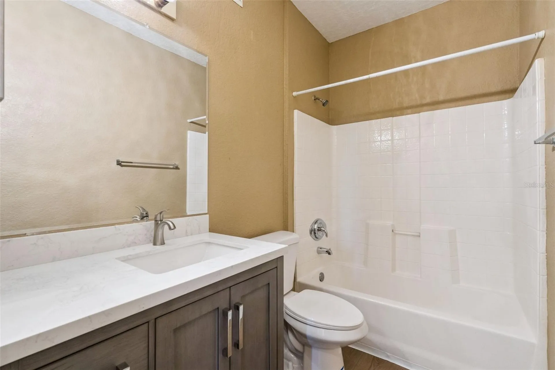 825 Grand Regency Point Altamonte Springs FL 32714