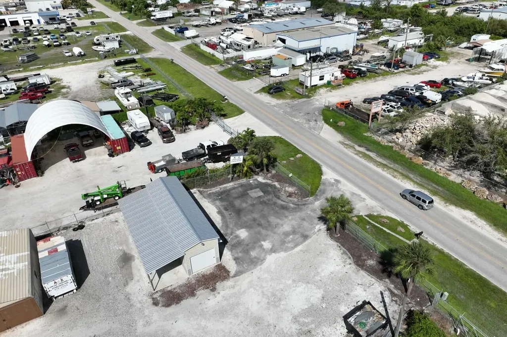 2820 Avenue Of The Americas Englewood FL 34224