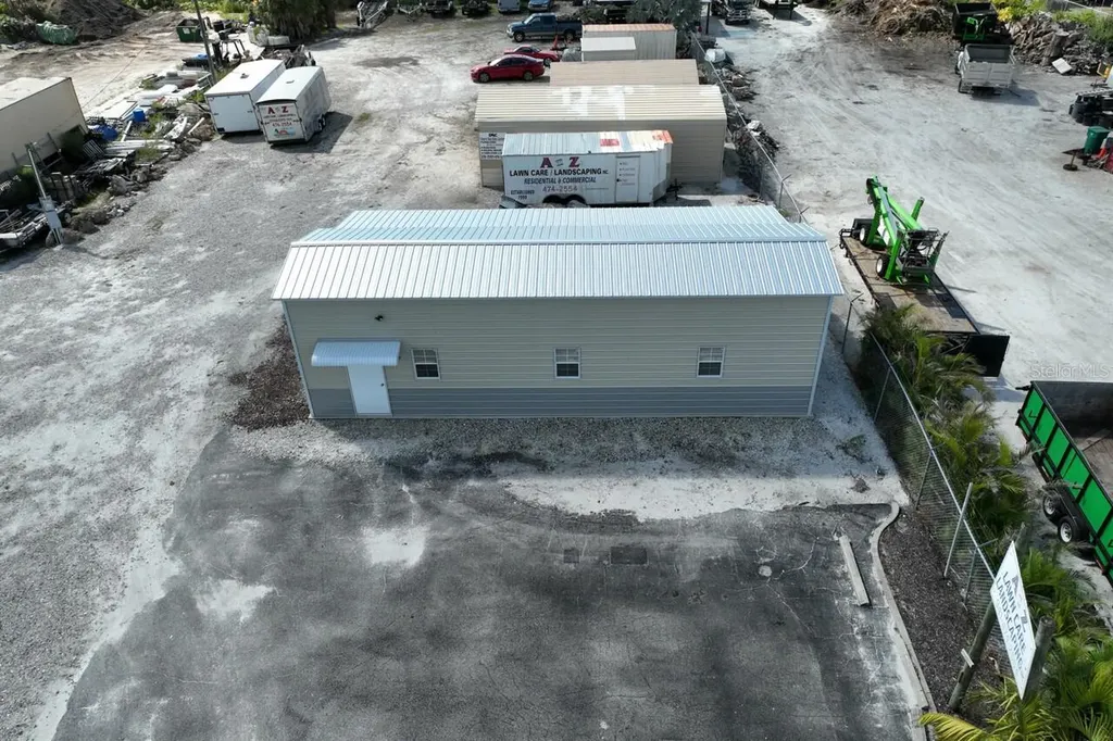 2820 Avenue Of The Americas Englewood FL 34224