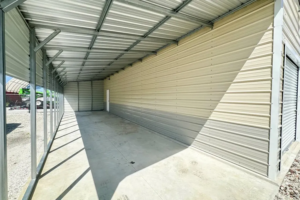 2820 Avenue Of The Americas Englewood FL 34224