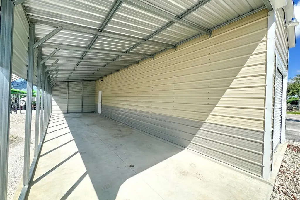 2820 Avenue Of The Americas Englewood FL 34224