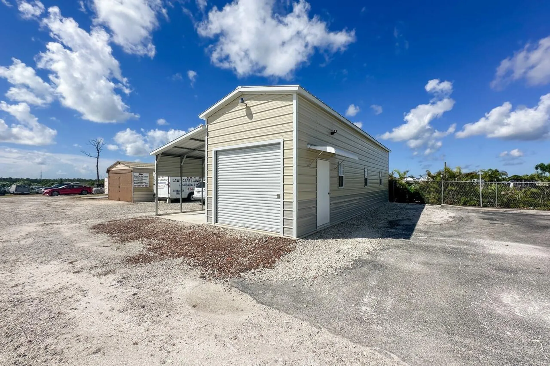 2820 Avenue Of The Americas Englewood FL 34224