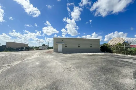 2820 Avenue Of The Americas Englewood FL 34224