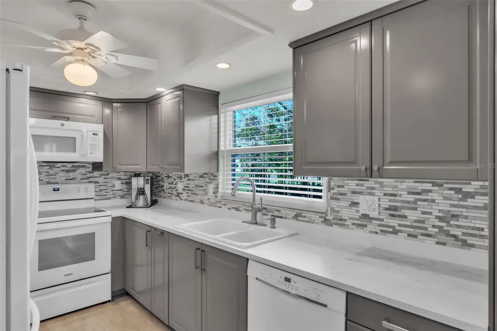 600 Manatee Avenue Holmes Beach FL 34217