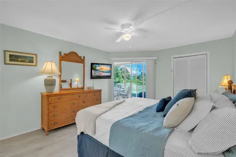 600 Manatee Avenue Holmes Beach FL 34217