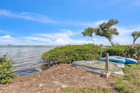 600 Manatee Avenue Holmes Beach FL 34217