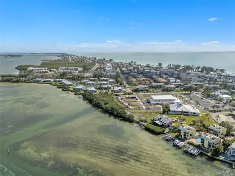 600 Manatee Avenue Holmes Beach FL 34217