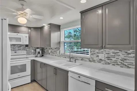 600 Manatee Avenue Holmes Beach FL 34217