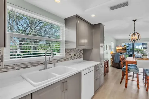 600 Manatee Avenue Holmes Beach FL 34217