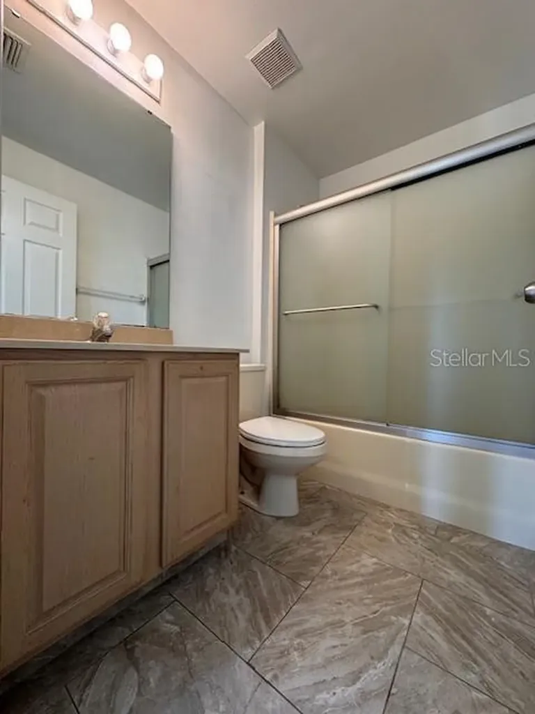 2405 Lincolnshire Court Kissimmee FL 34743