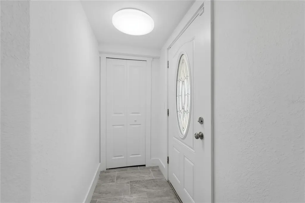 733 61st Avenue NE St Petersburg FL 33703