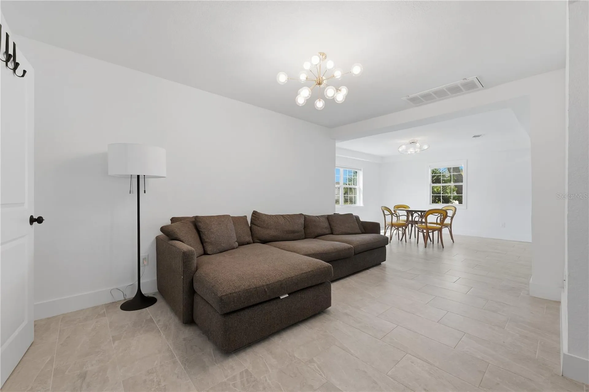 733 61st Avenue NE St Petersburg FL 33703