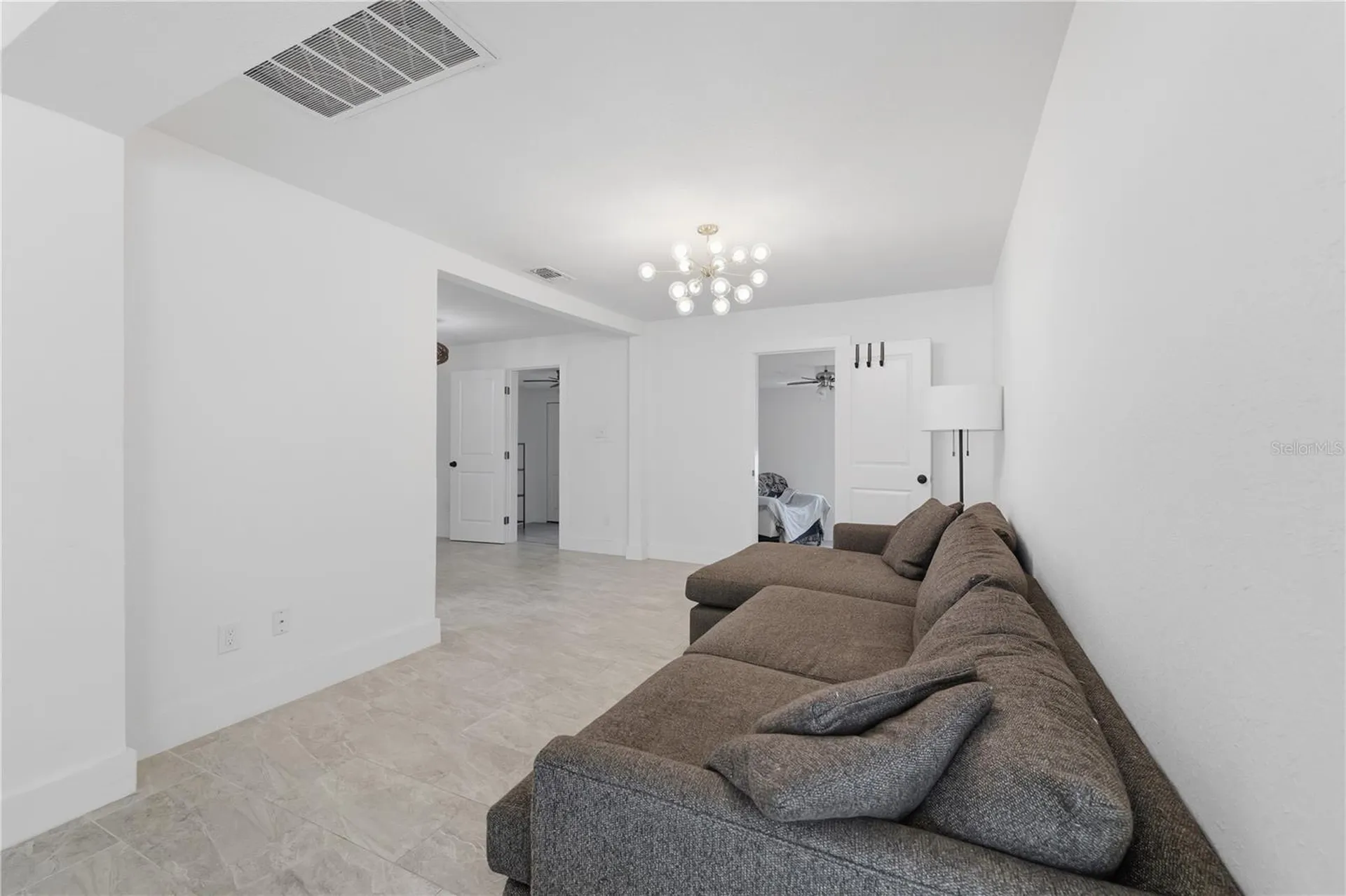 733 61st Avenue NE St Petersburg FL 33703