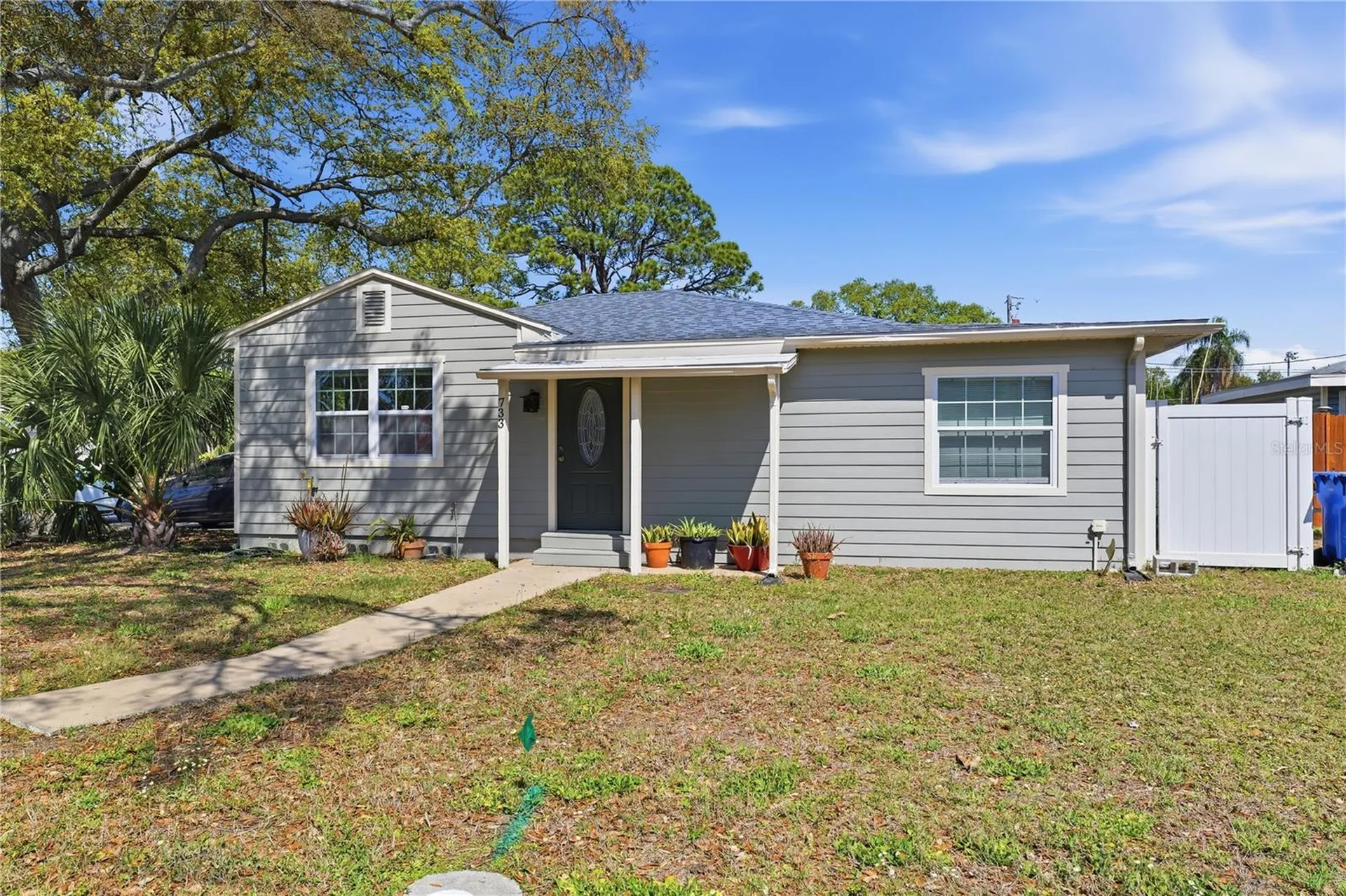733 61st Avenue NE St Petersburg FL 33703