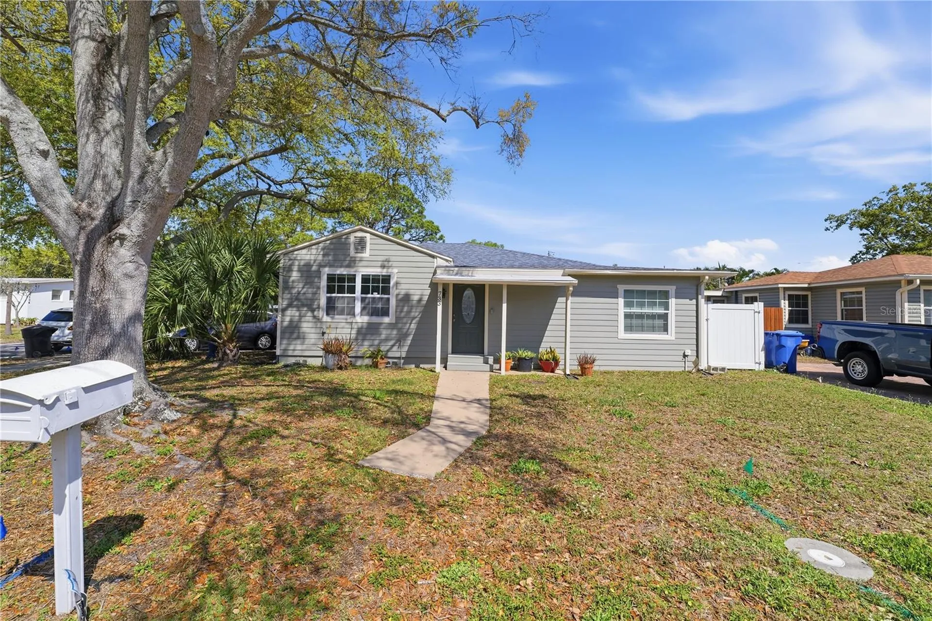 733 61st Avenue NE St Petersburg FL 33703