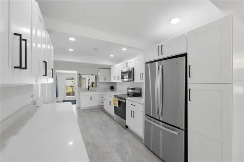 733 61st Avenue NE St Petersburg FL 33703