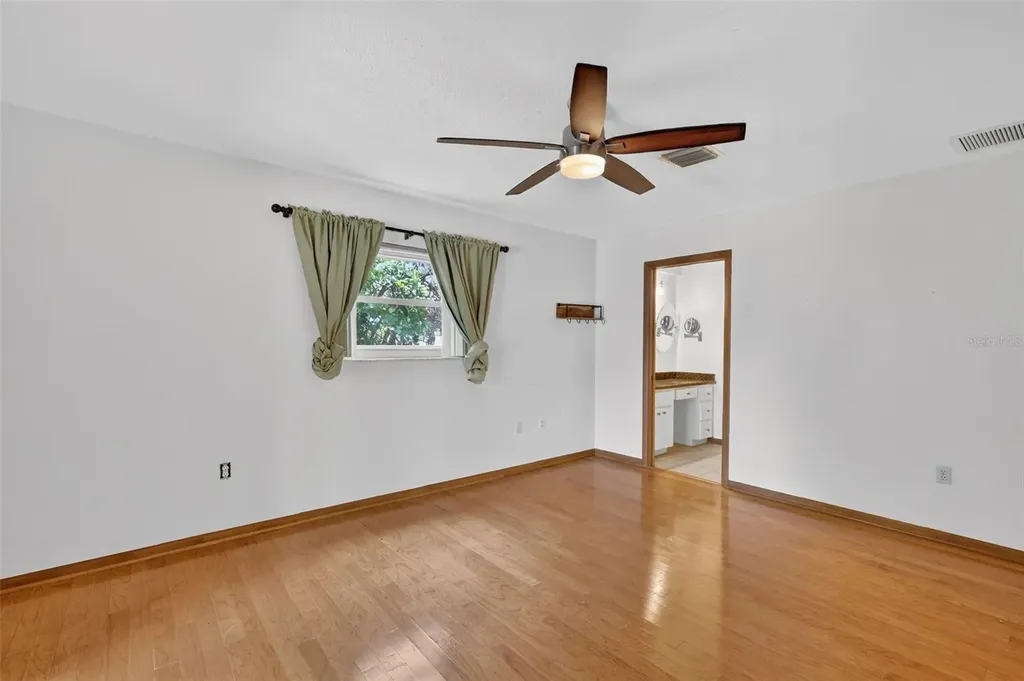 50 W Court Drive Eustis FL 32726