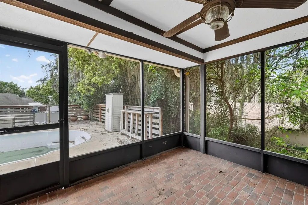 50 W Court Drive Eustis FL 32726
