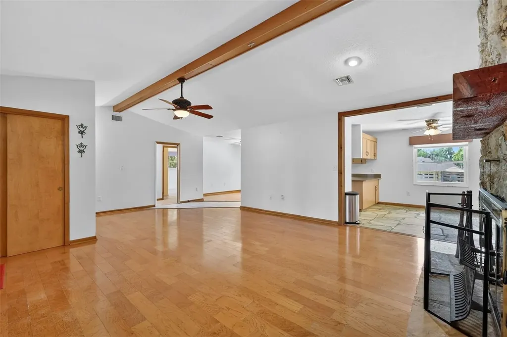 50 W Court Drive Eustis FL 32726
