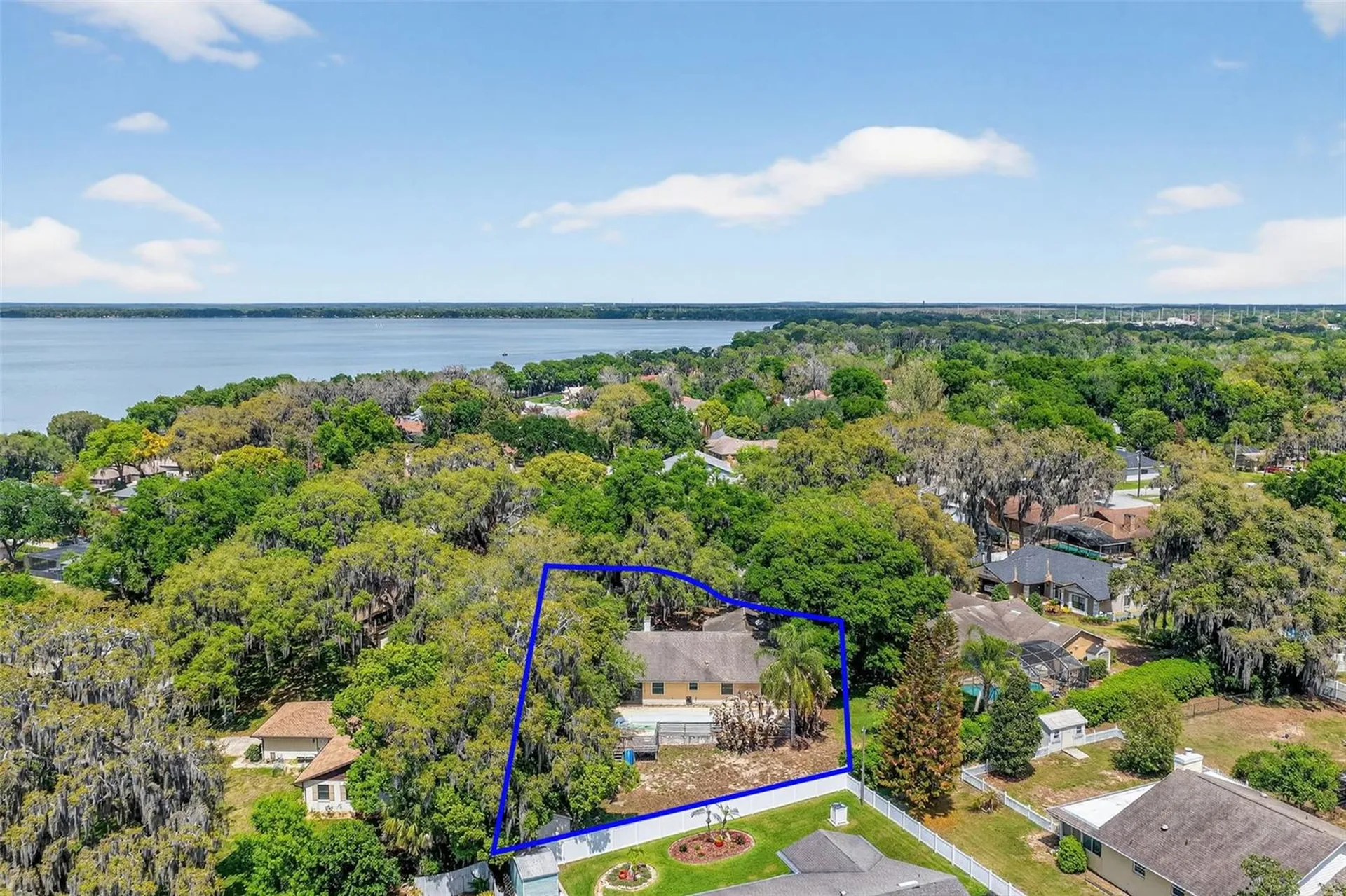 50 W Court Drive Eustis FL 32726