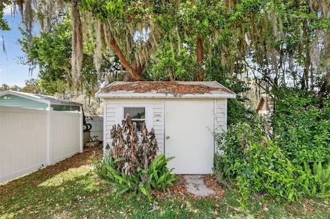 50 W Court Drive Eustis FL 32726