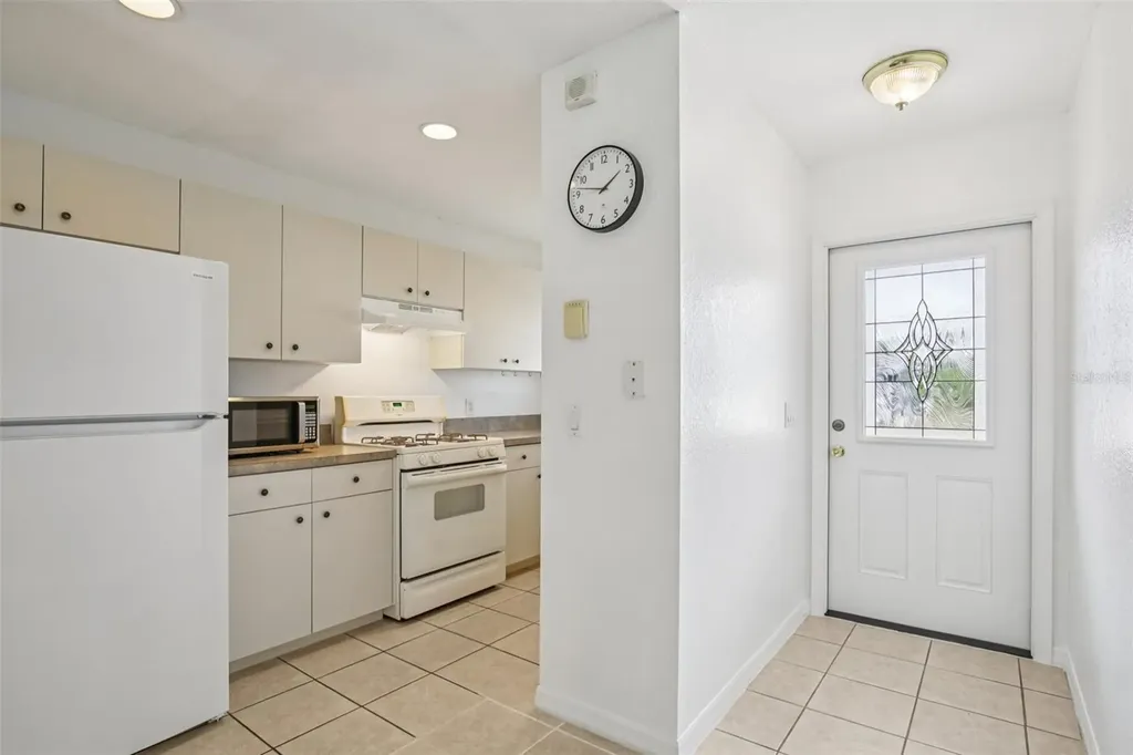 9297 Anita Avenue Englewood FL 34224