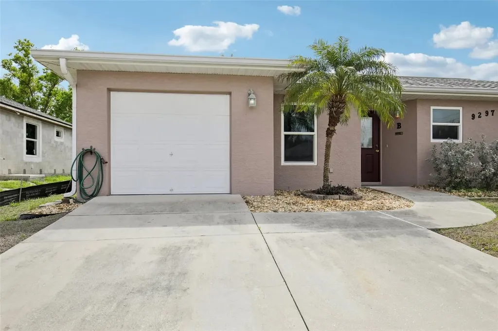 9297 Anita Avenue Englewood FL 34224