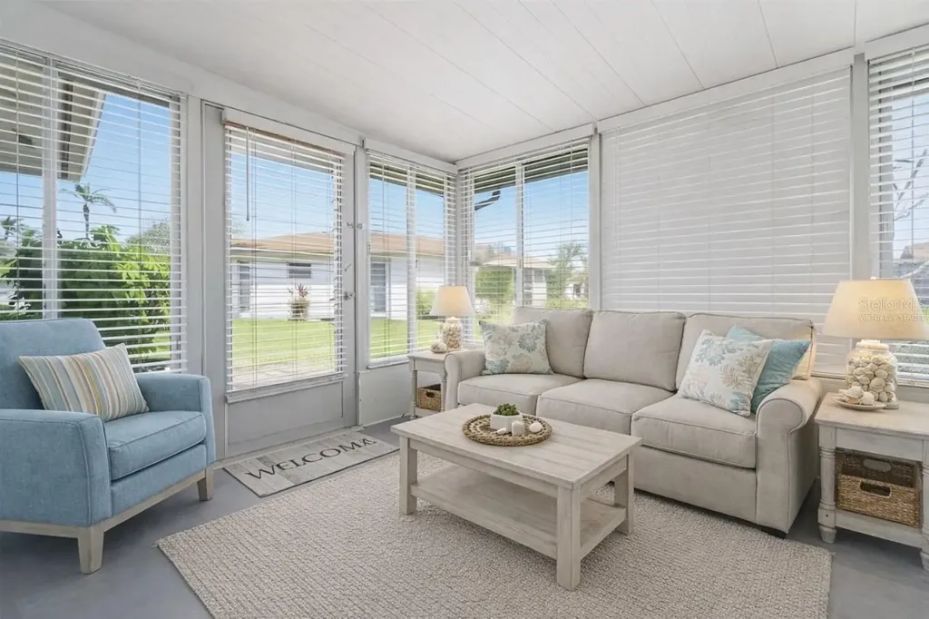 5061 Live Oak Circle Bradenton FL 34207