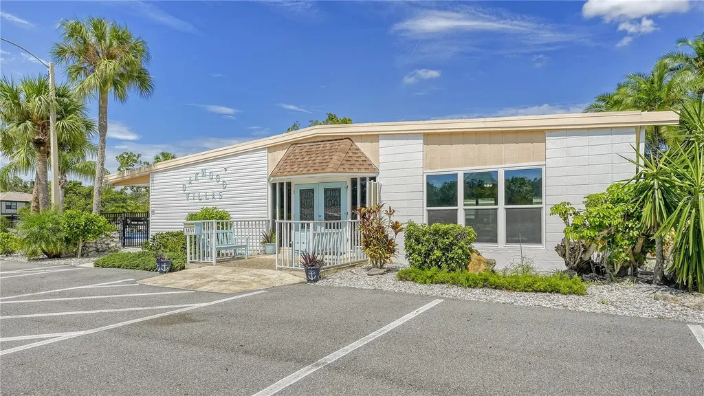 5061 Live Oak Circle Bradenton FL 34207