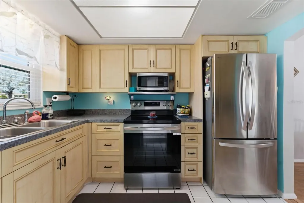5061 Live Oak Circle Bradenton FL 34207