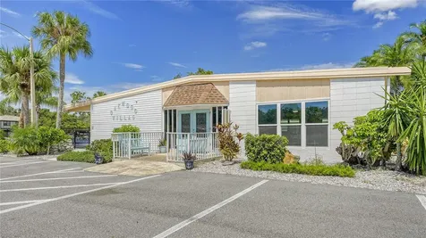 5061 Live Oak Circle Bradenton FL 34207