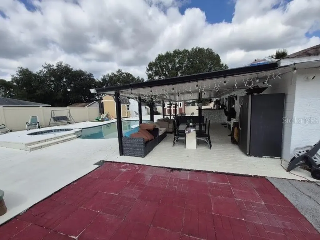 8016 Apache Lane Lakeland FL 33810