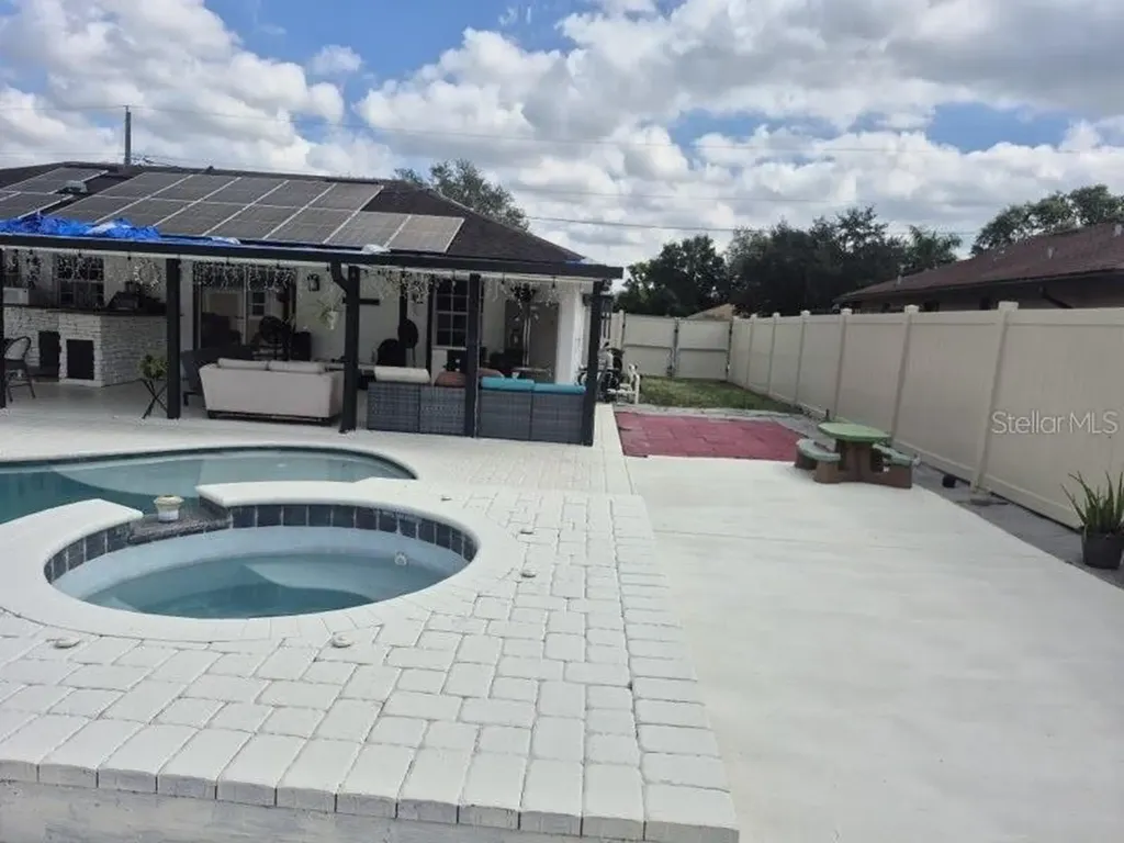 8016 Apache Lane Lakeland FL 33810