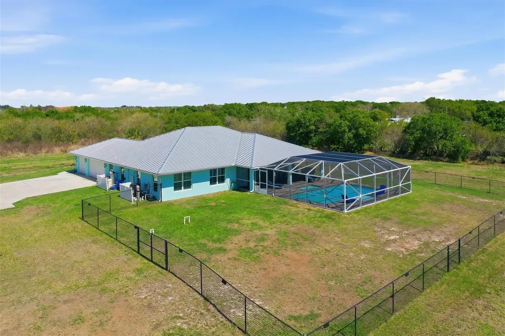 6165 1st Street SW Vero Beach FL 32968