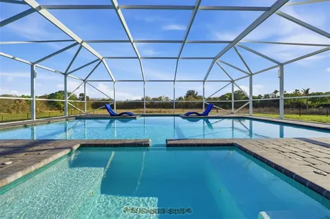 6165 1st Street SW Vero Beach FL 32968