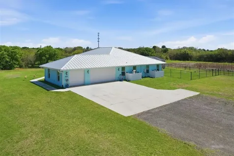 6165 1st Street SW Vero Beach FL 32968