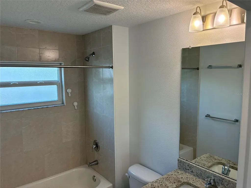 2651 1/2 Bayside Drive S St Petersburg FL 33705