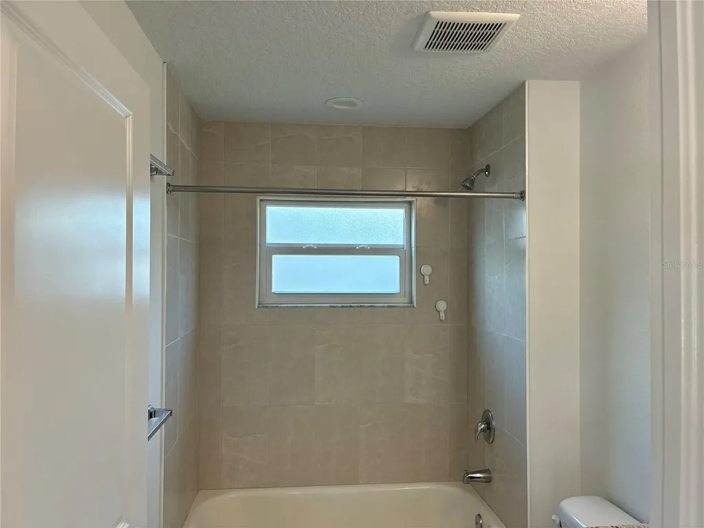 2651 1/2 Bayside Drive S St Petersburg FL 33705