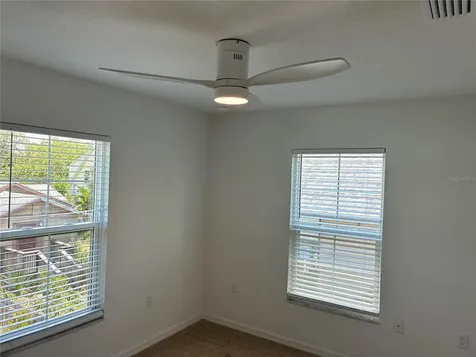 2651 1/2 Bayside Drive S St Petersburg FL 33705